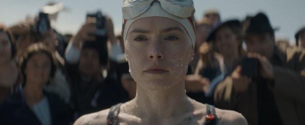 Daisy Ridley is afraid to swim in the sea, but she overcame her fear for this film. 