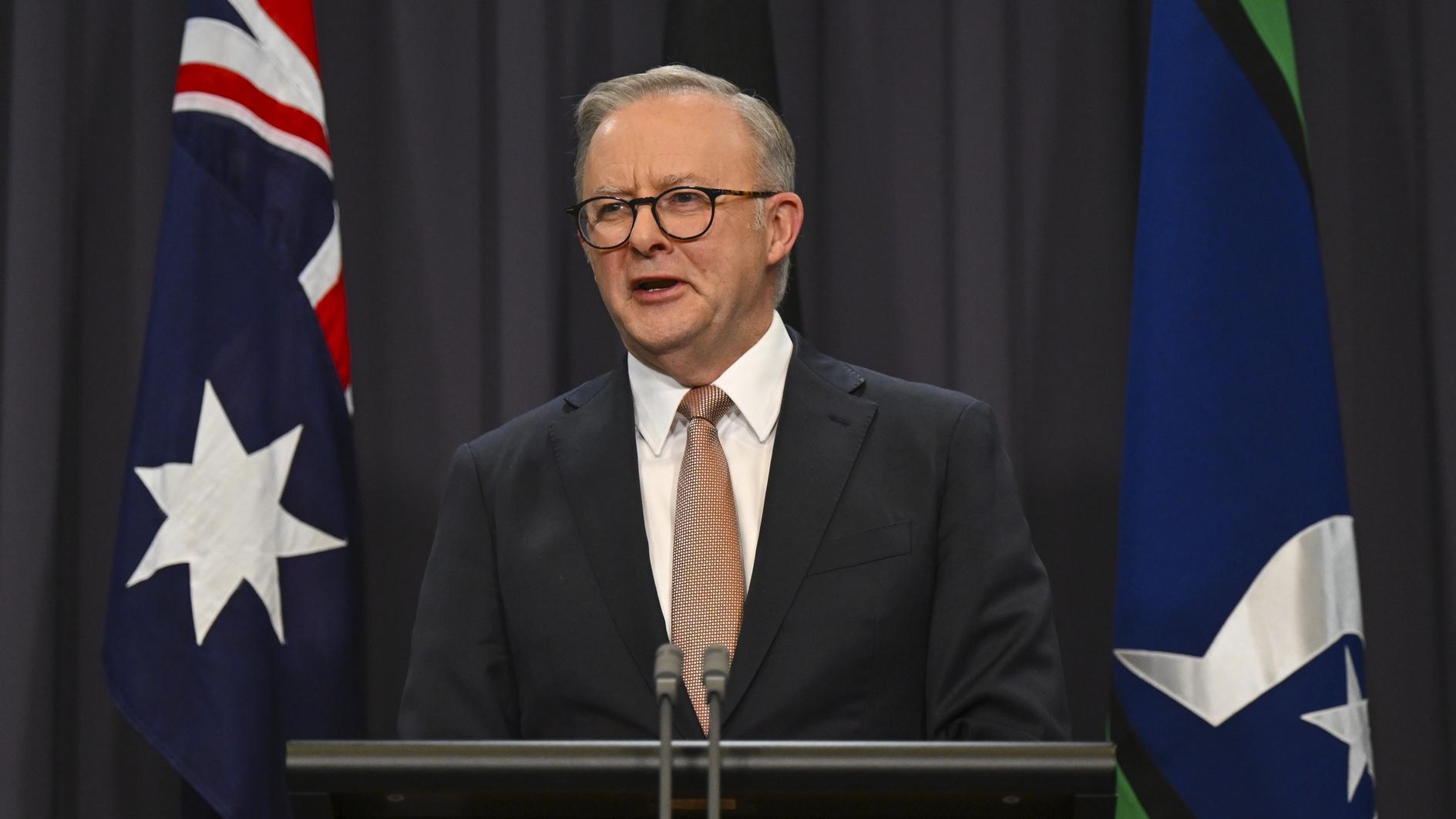 Australia PM replaces immigration, national security ministers